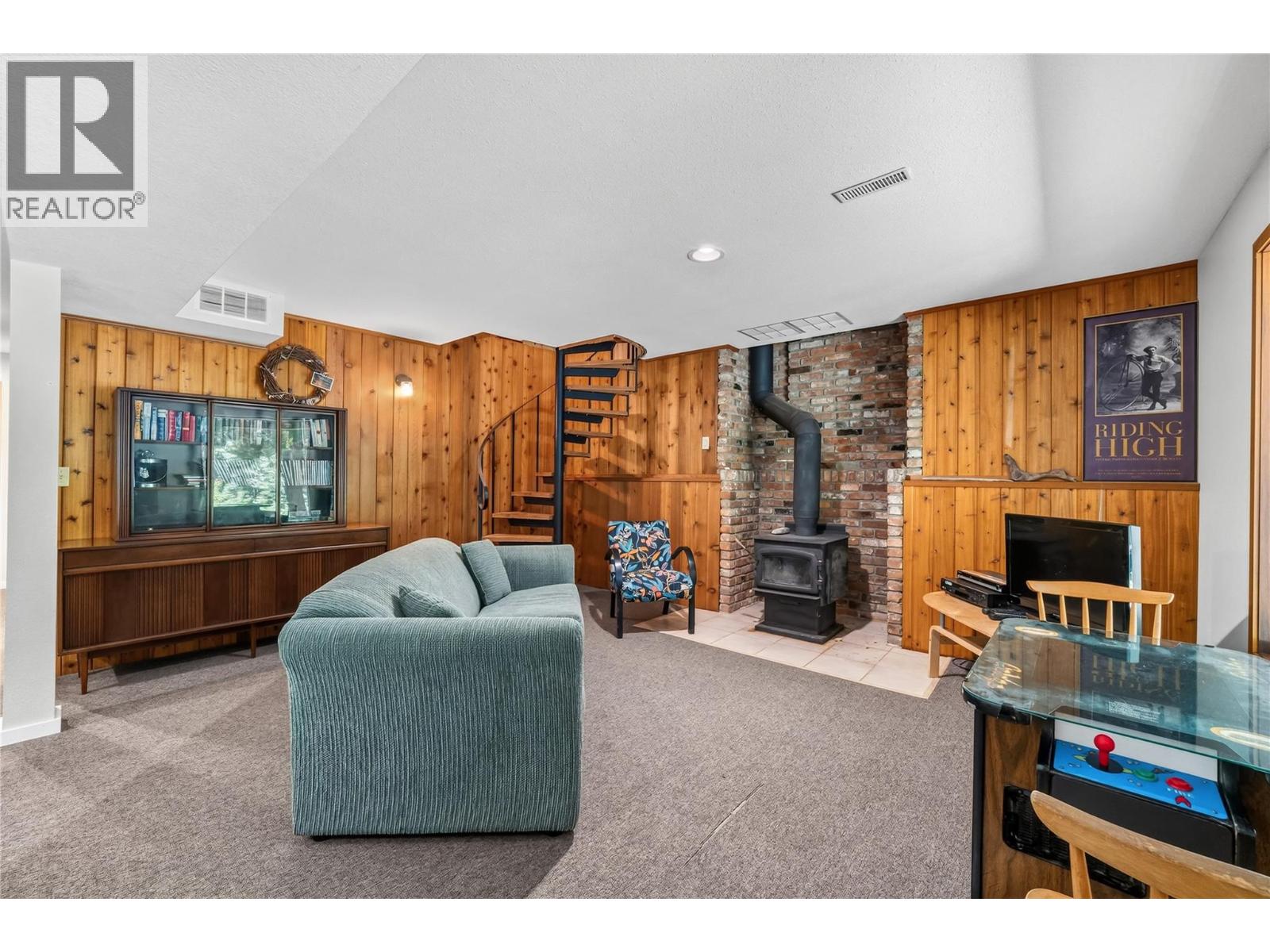 #28 7429 Sunnybrae Canoe Point Road - 22