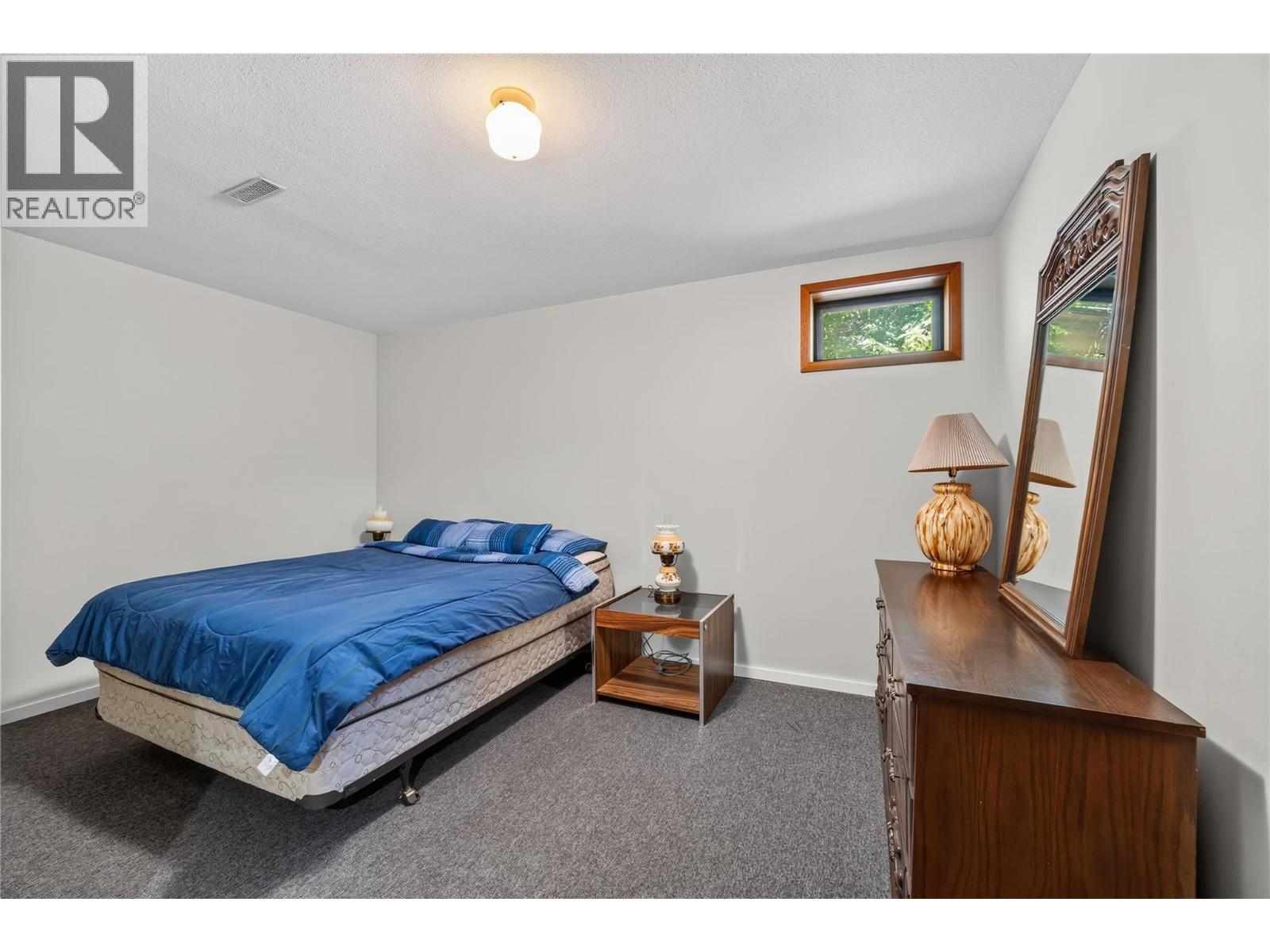 #28 7429 Sunnybrae Canoe Point Road - 27