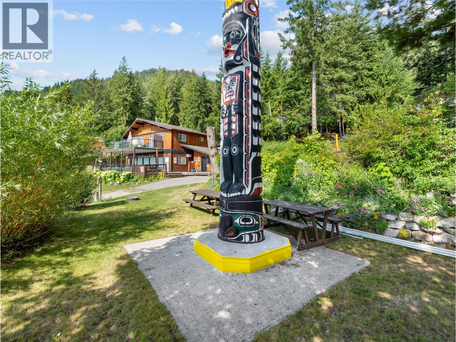 #28 7429 Sunnybrae Canoe Point Road - 52