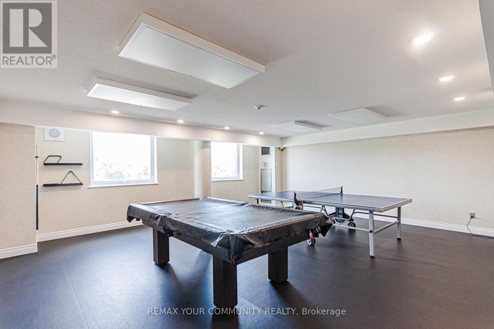 #301 326 MAJOR MACKENZIE DRIVE E - 35