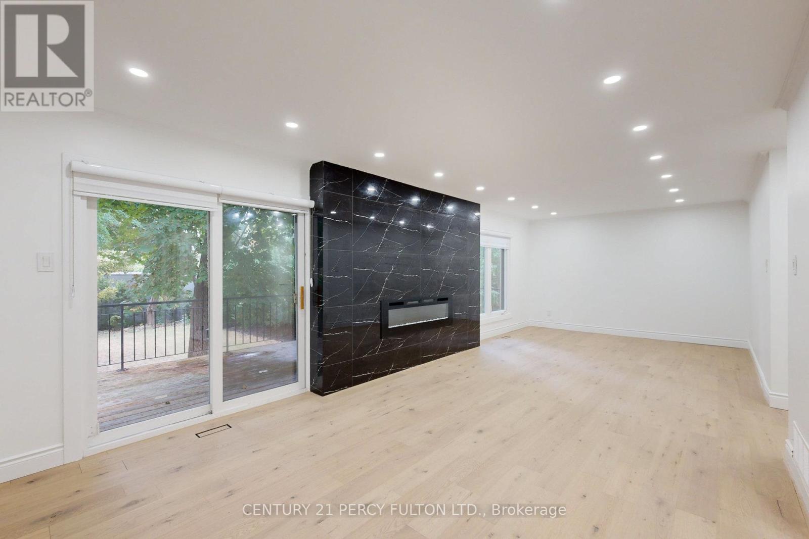78 AGINCOURT DRIVE - 22