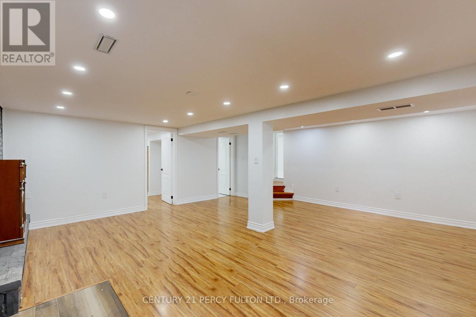 78 AGINCOURT DRIVE - 36
