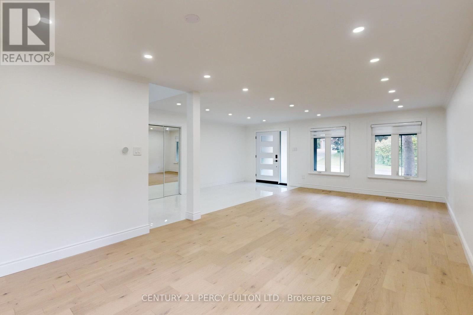 78 AGINCOURT DRIVE - 4