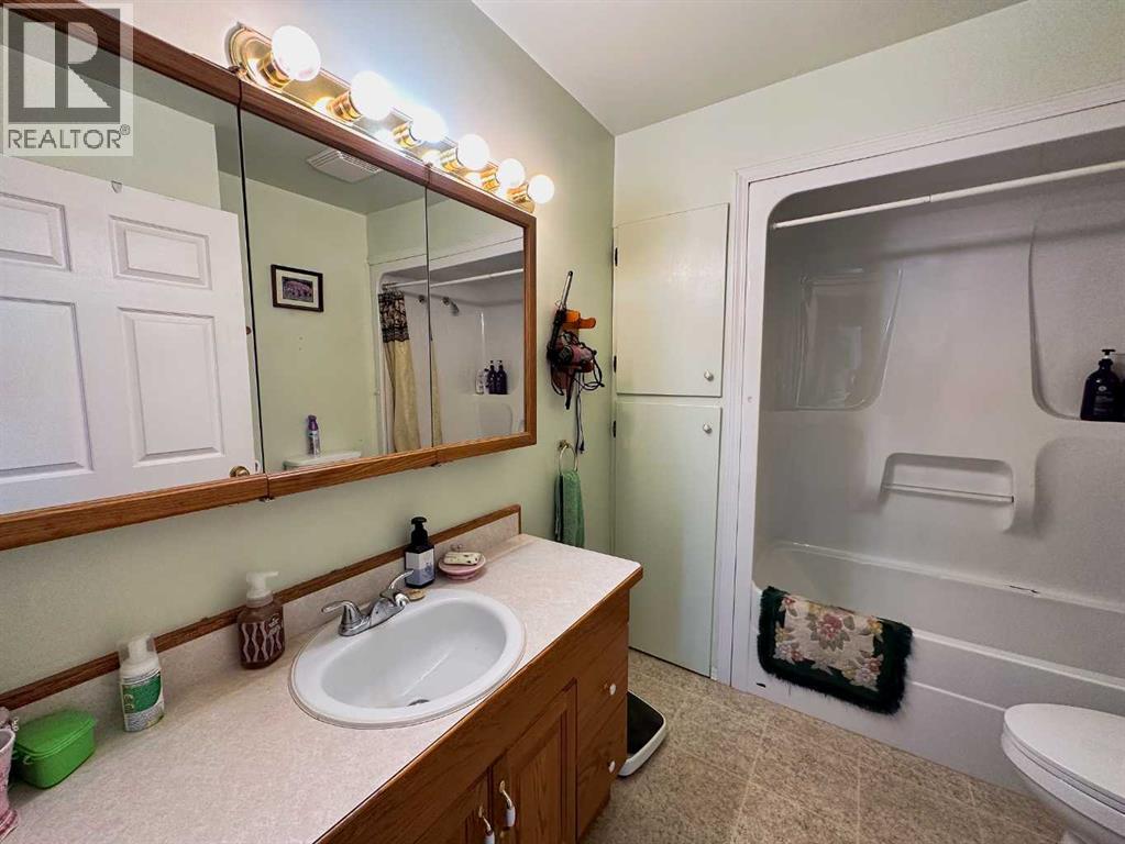 13077 TWP RD 791 - 12
