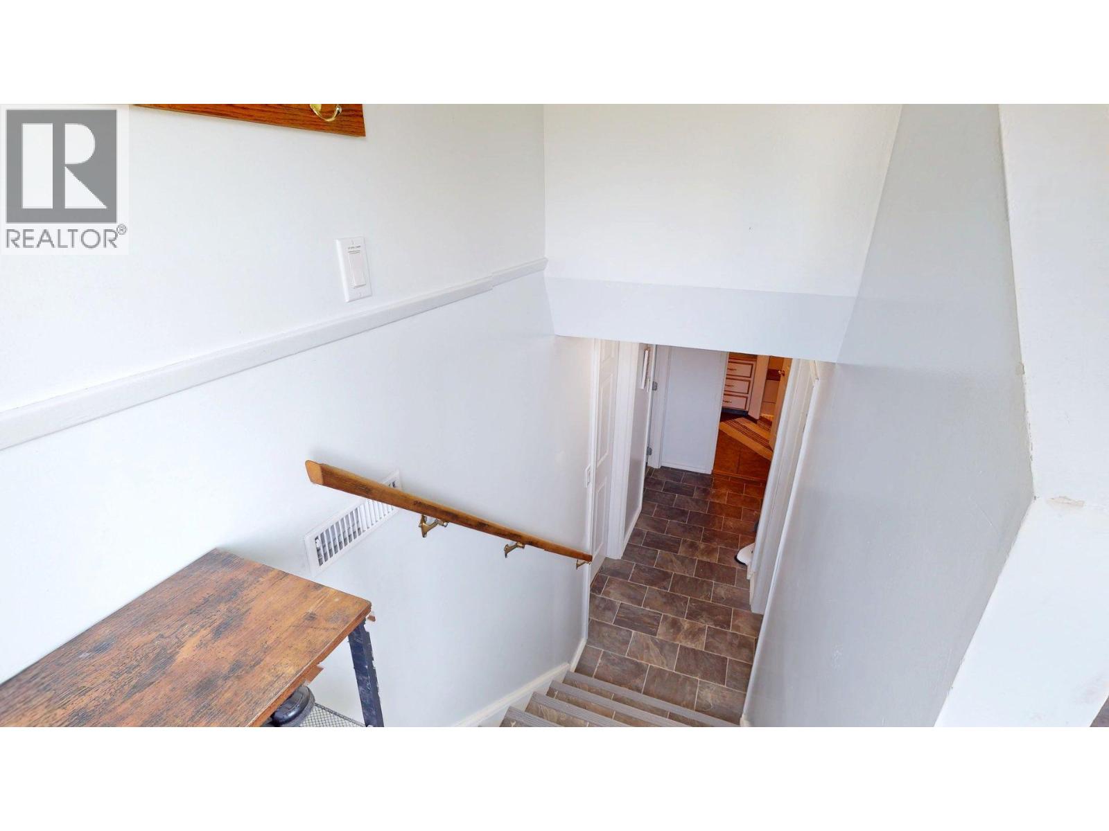2607 ALPINE Drive - 19