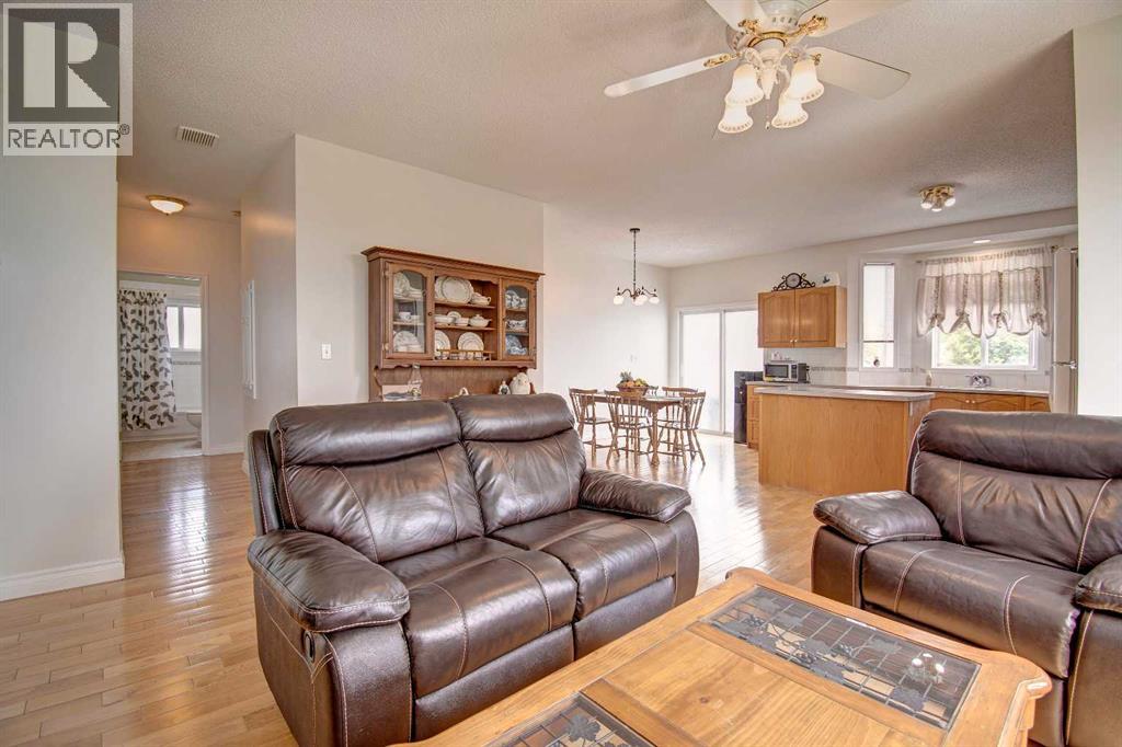434 9 Street - 5