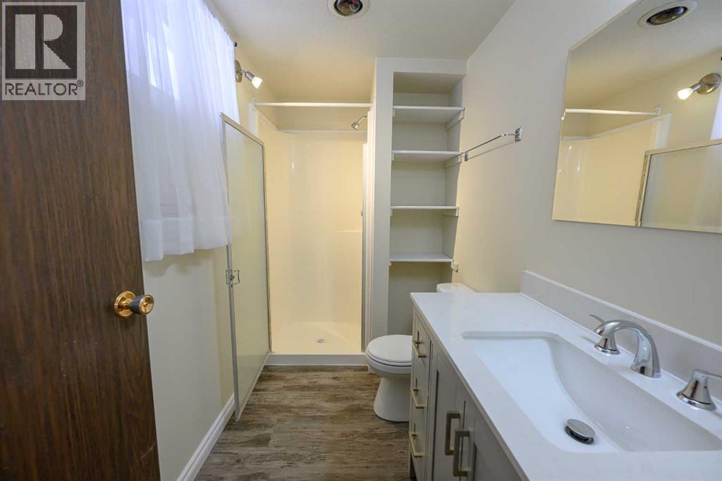 11421 96B Street - 30