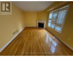 Family room - 13 - 1905 Broad Hollow Gate, Mississauga, ON L5L3T4 Photo 6