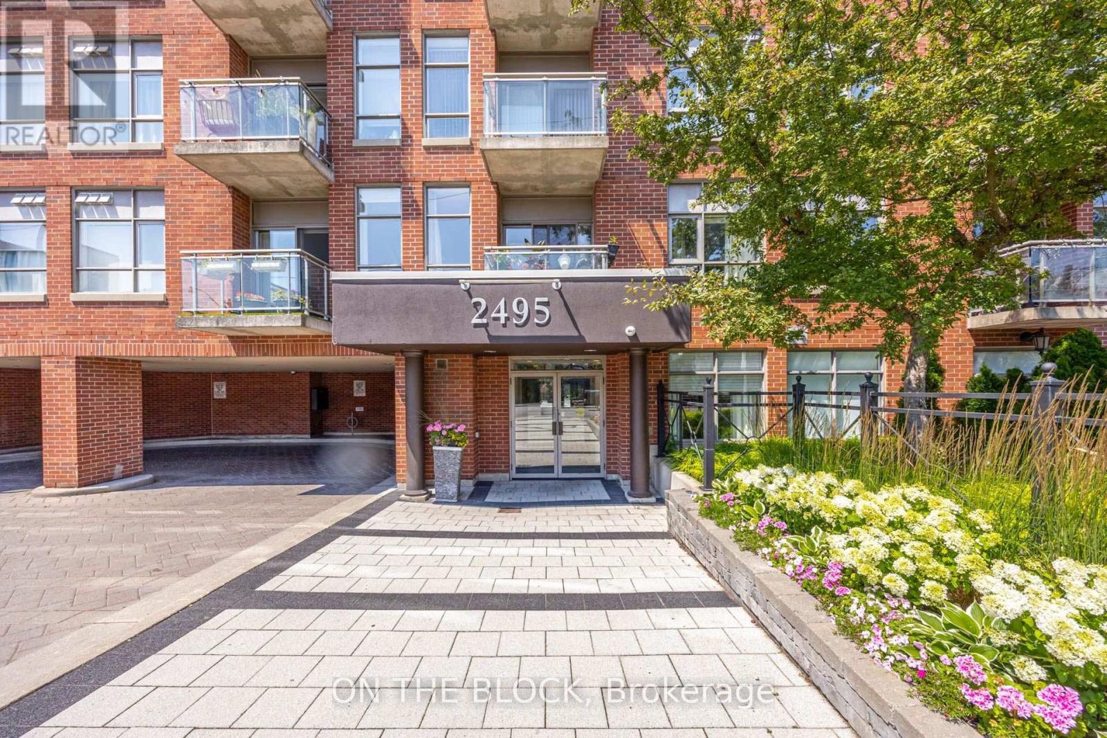 #107 2495 DUNDAS STREET W - 1