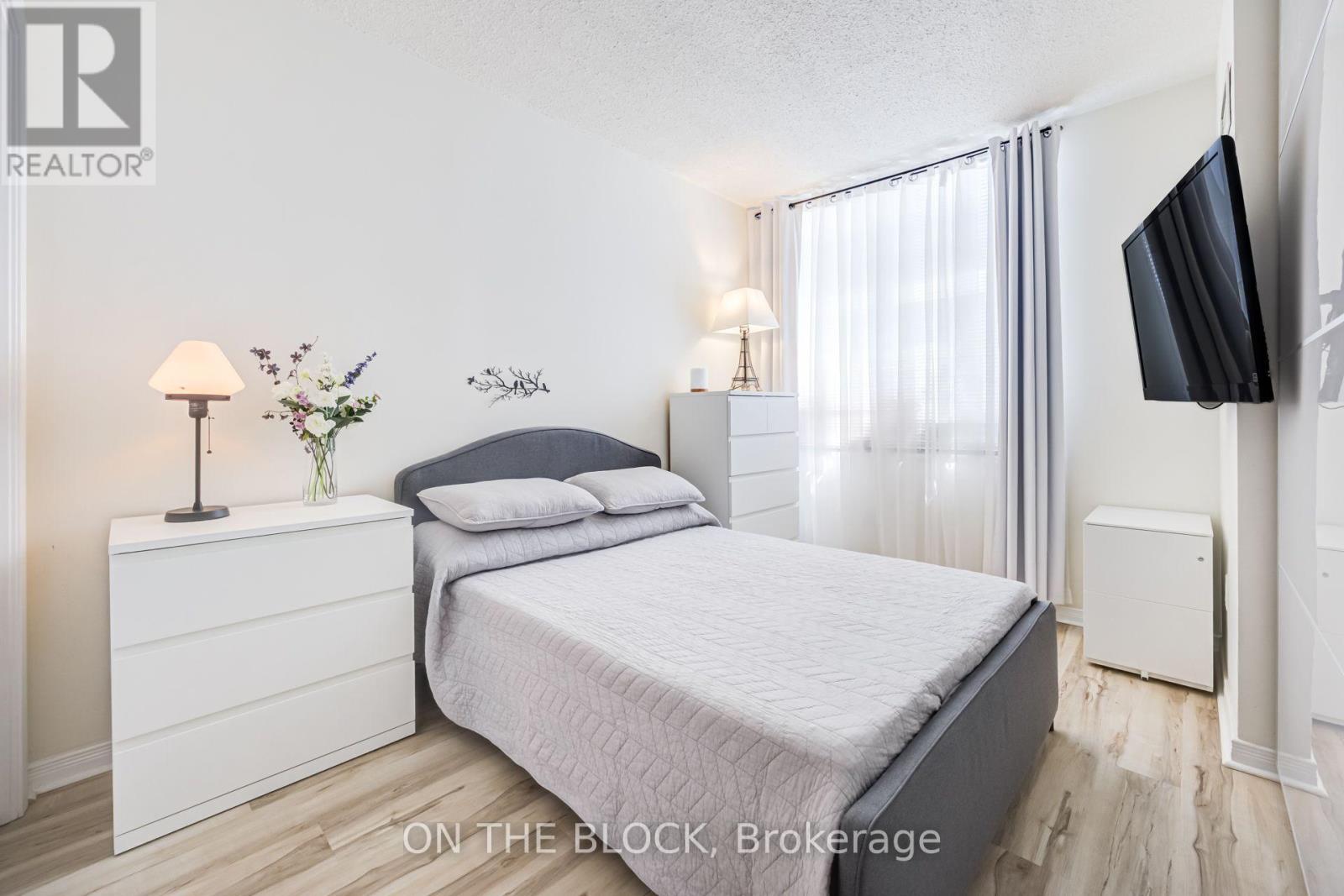 #107 2495 DUNDAS STREET W - 10