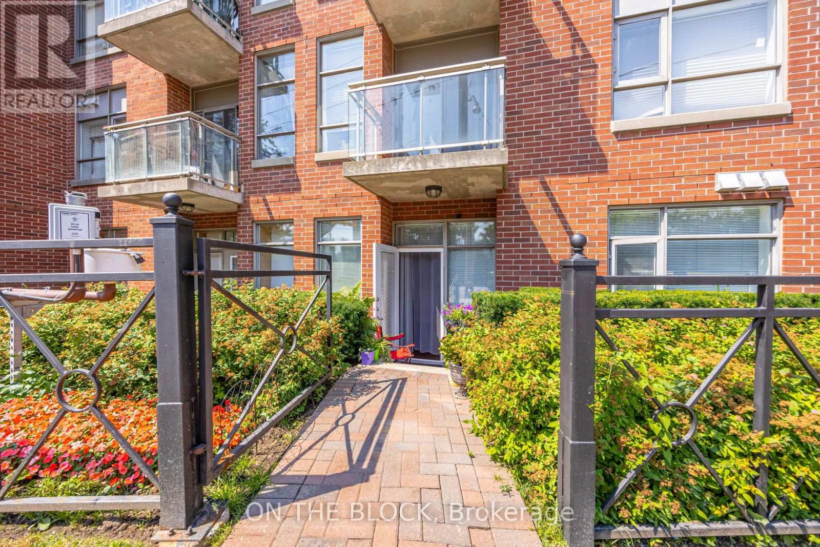 #107 2495 DUNDAS STREET W - 2