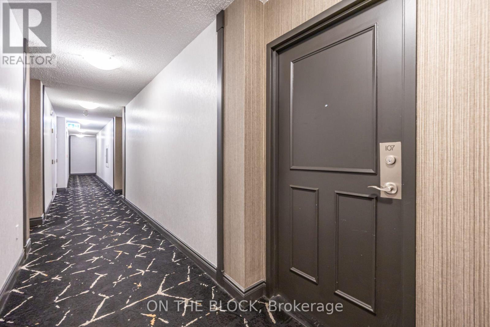 #107 2495 DUNDAS STREET W - 21