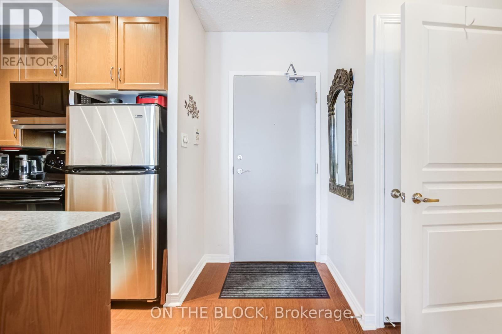 #107 2495 DUNDAS STREET W - 8