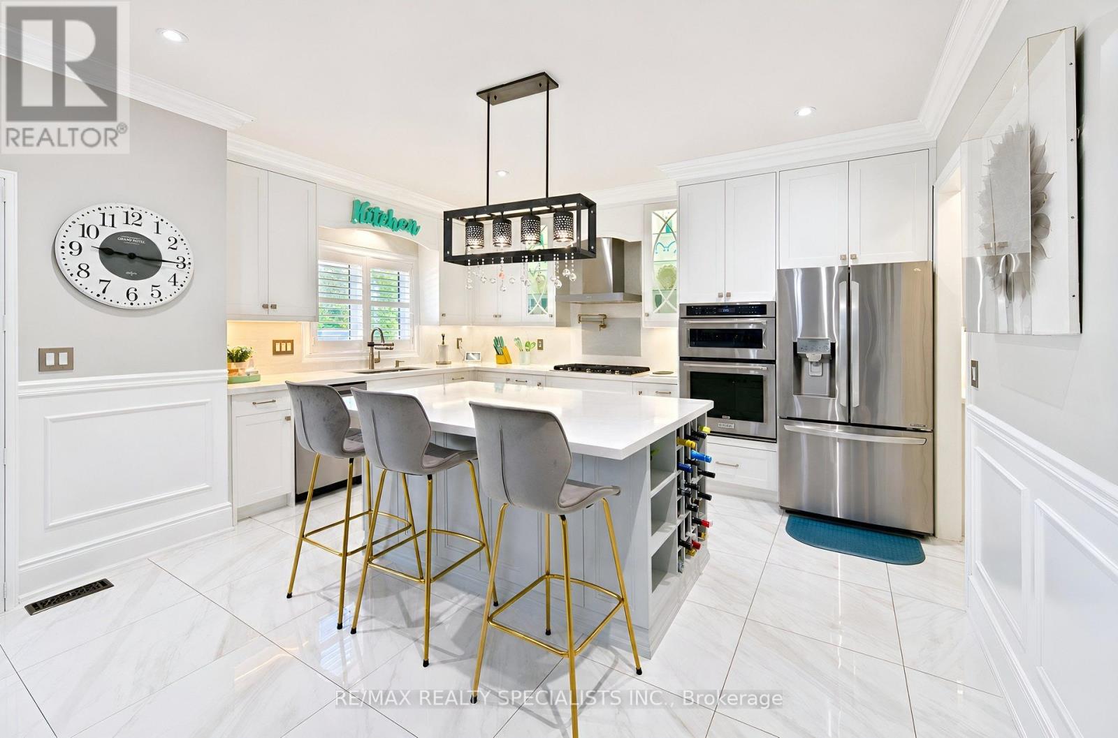 4 BURLWOOD ROAD - 20