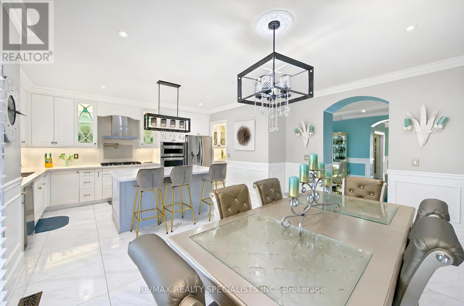 4 BURLWOOD ROAD - 22
