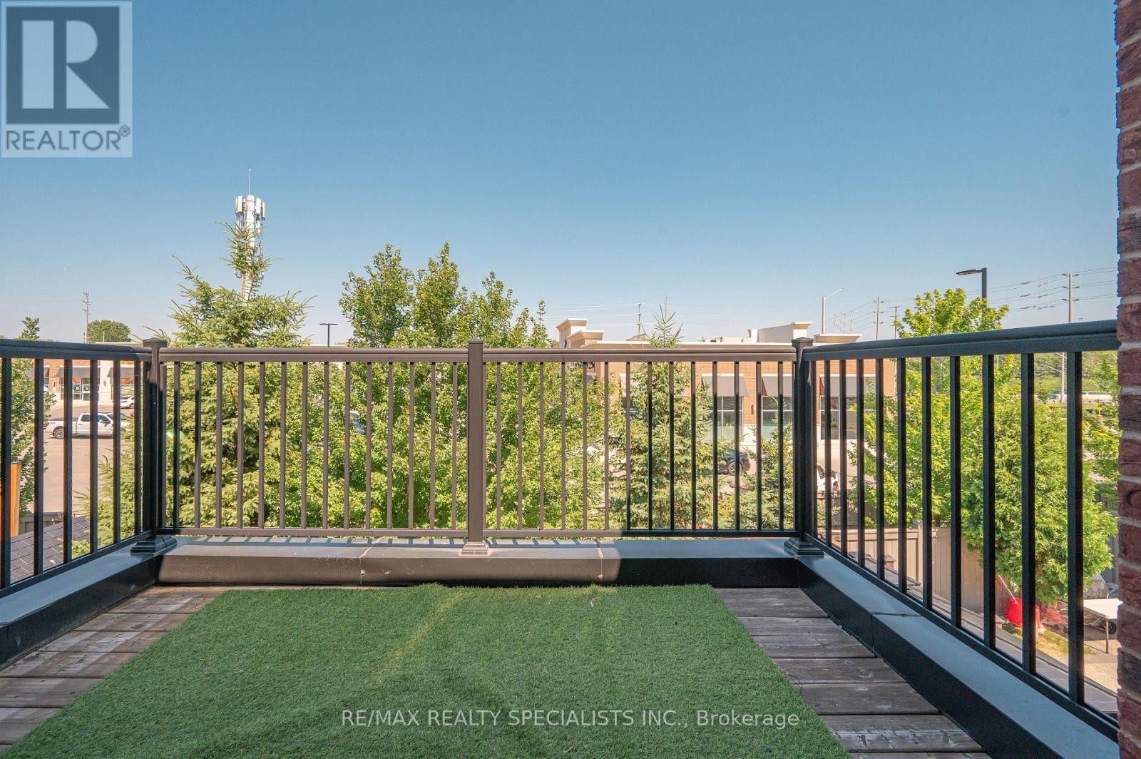 4 BURLWOOD ROAD - 41