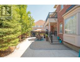 4 Burlwood Road, Brampton, ON L6P4E9 Photo 45