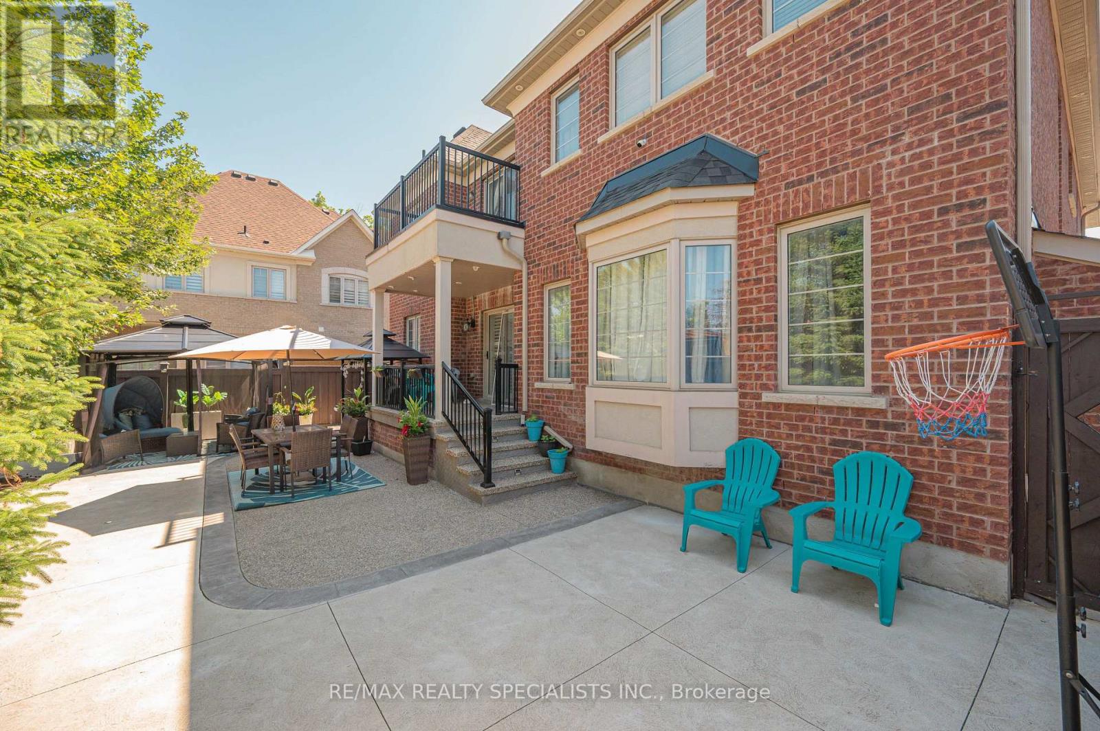 4 BURLWOOD ROAD - 47