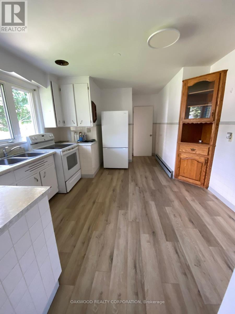 1158 JOHNSON STREET - 3