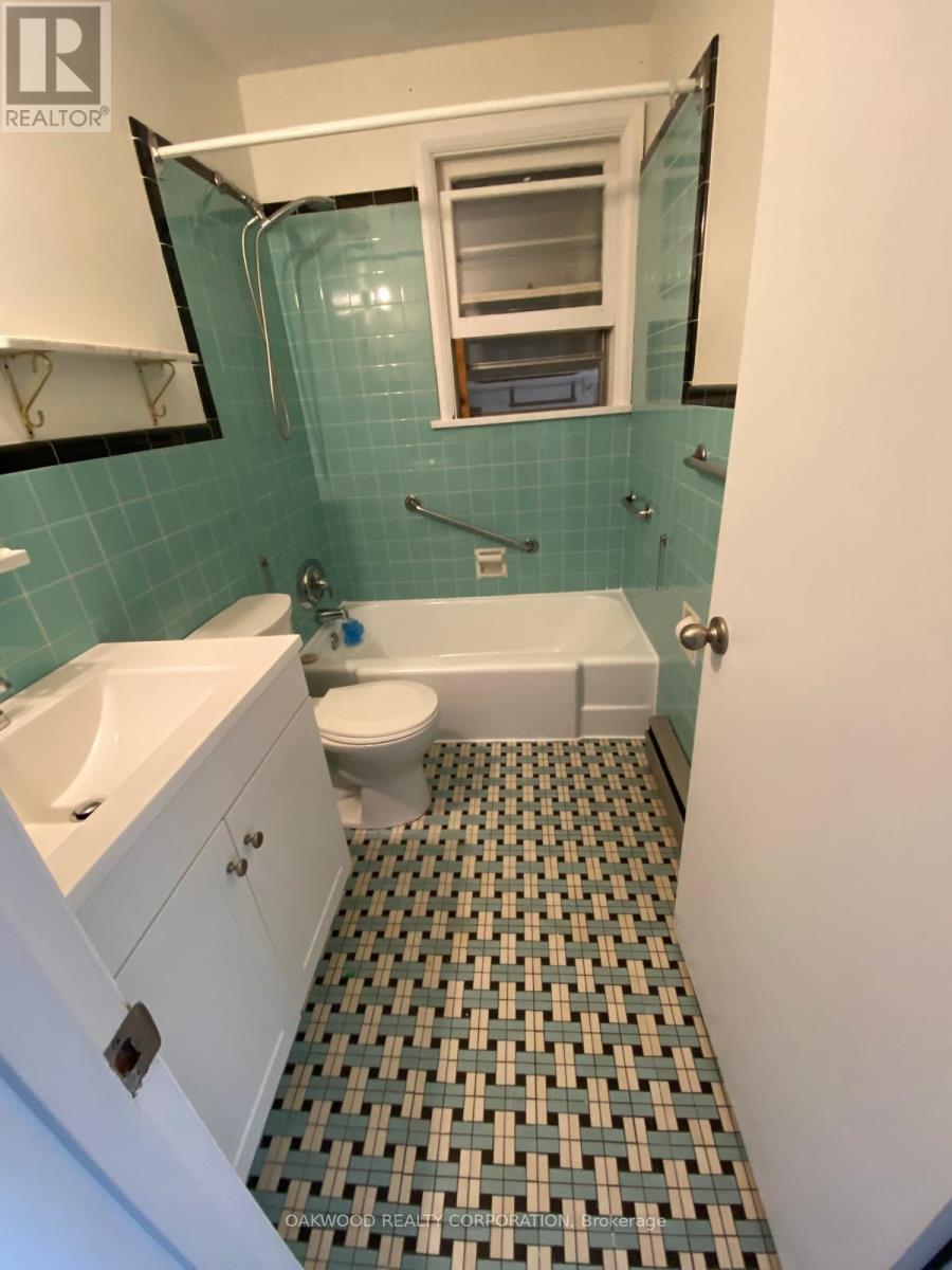 1158 JOHNSON STREET - 8
