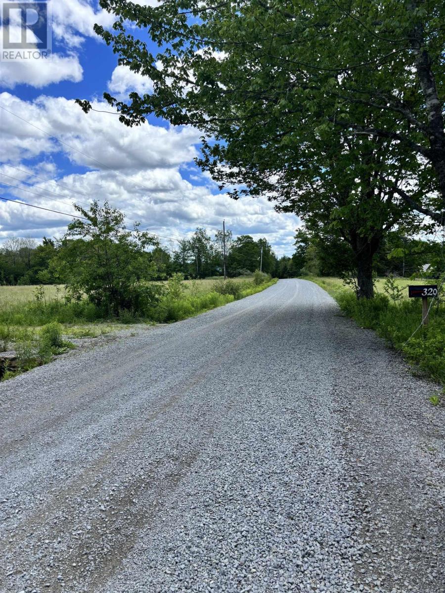 320 Charles Hill Road - 23