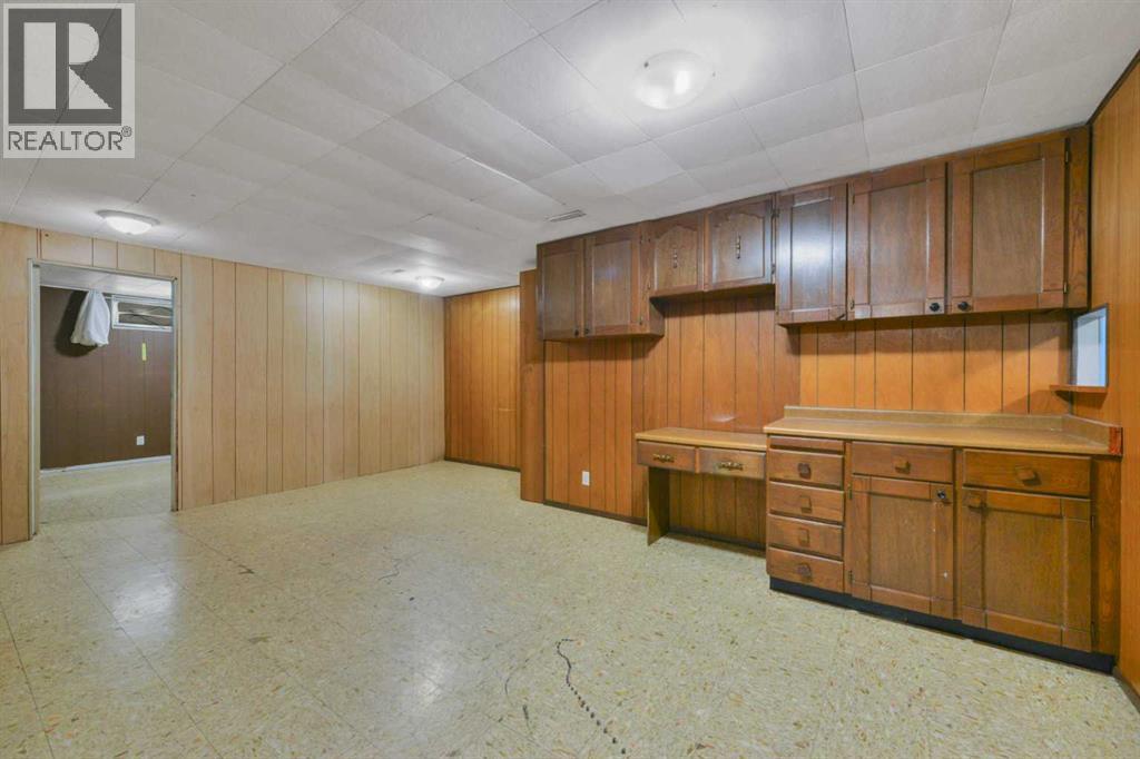 3405 55 Avenue - 21