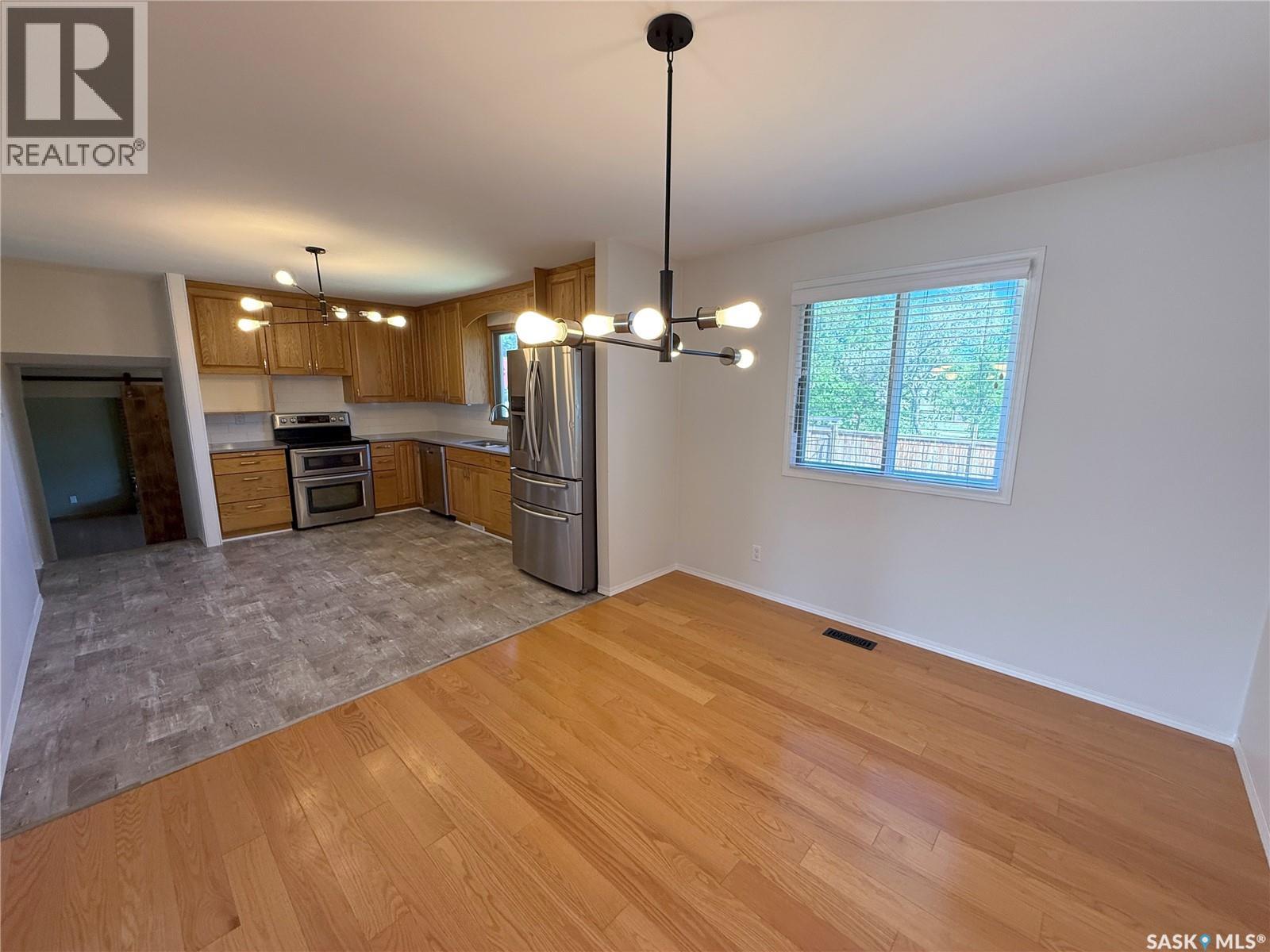 86 Duncan CRESCENT - 14