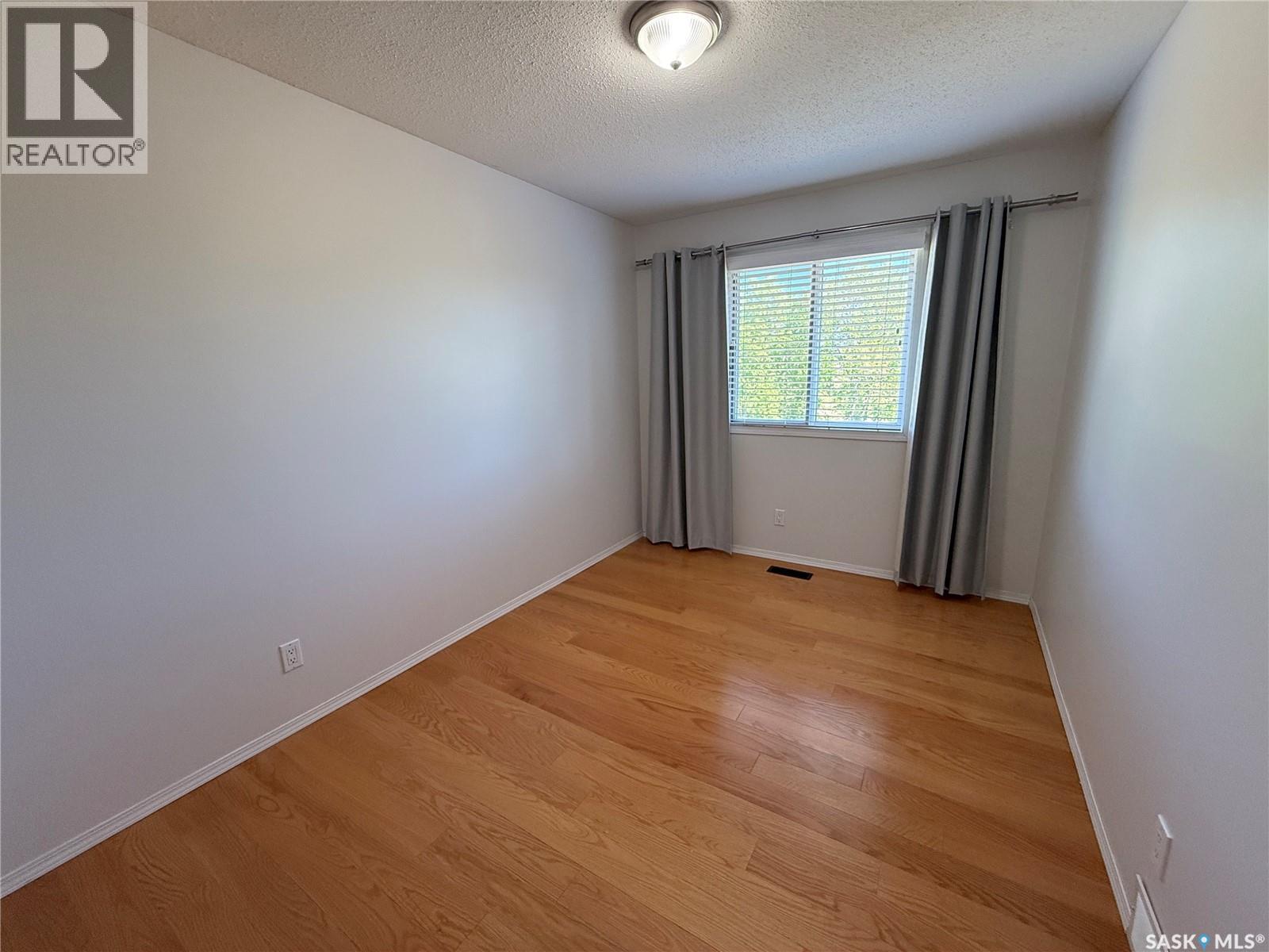 86 Duncan CRESCENT - 27