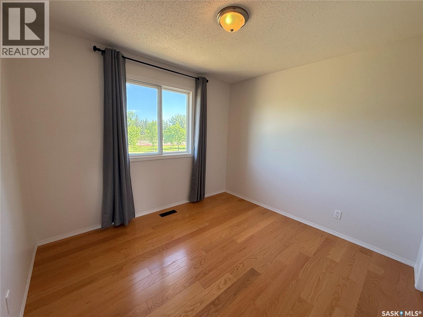 86 Duncan CRESCENT - 29