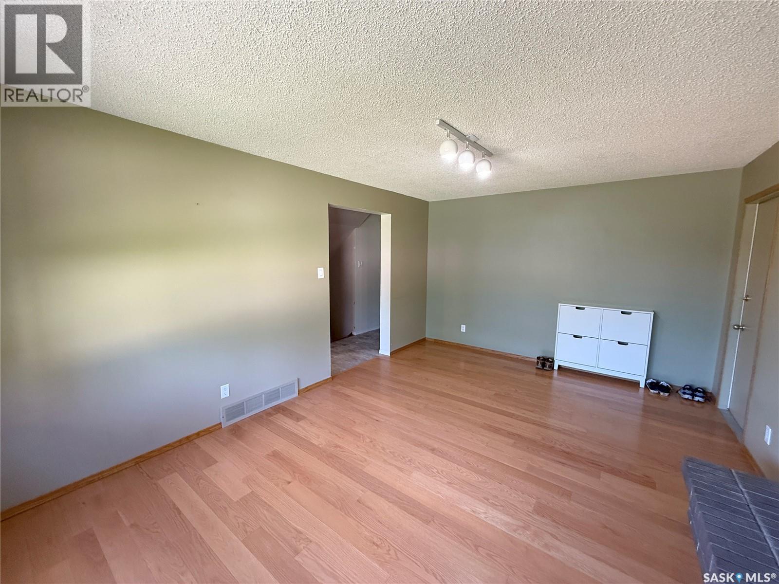 86 Duncan CRESCENT - 35