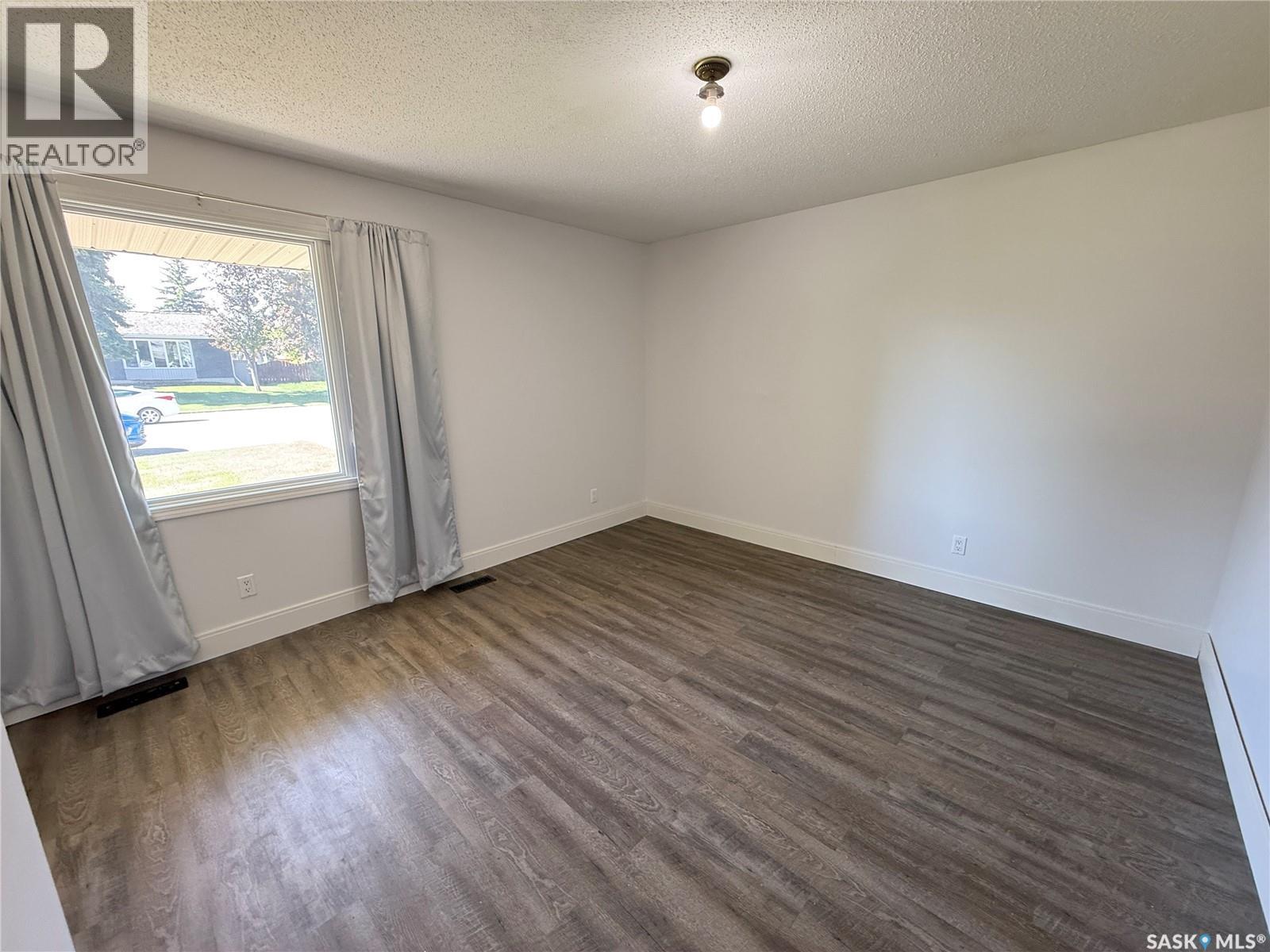 86 Duncan CRESCENT - 37