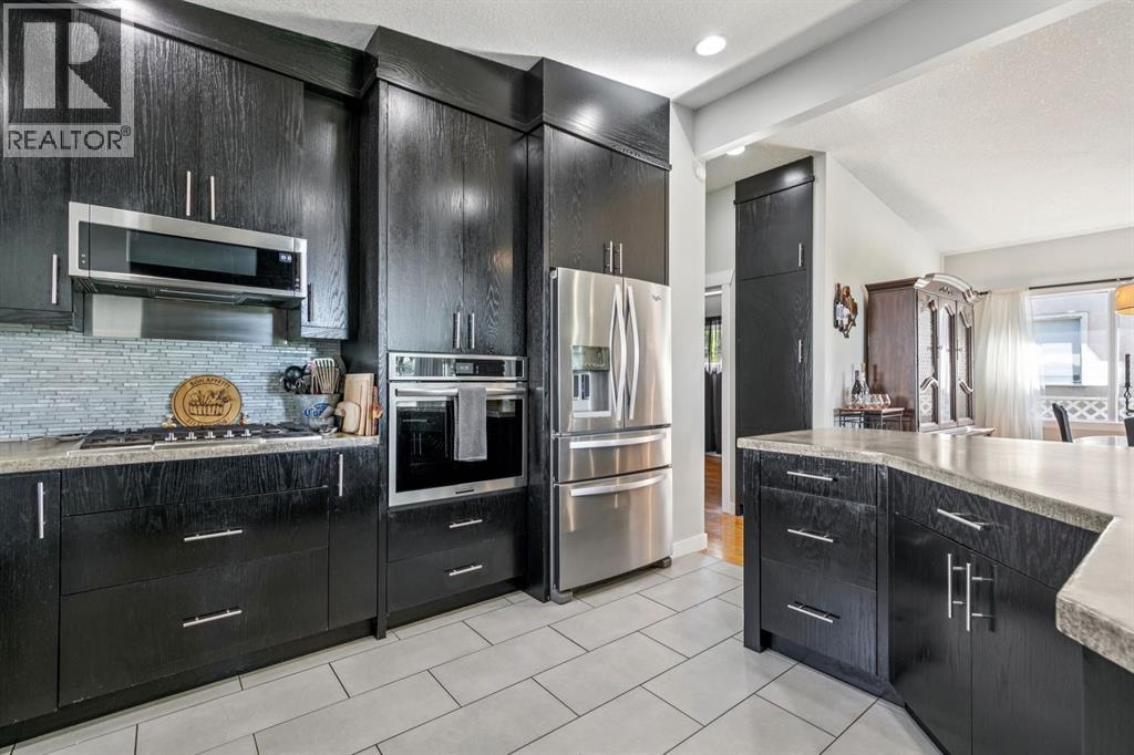 724 Willacy Drive SE - 10