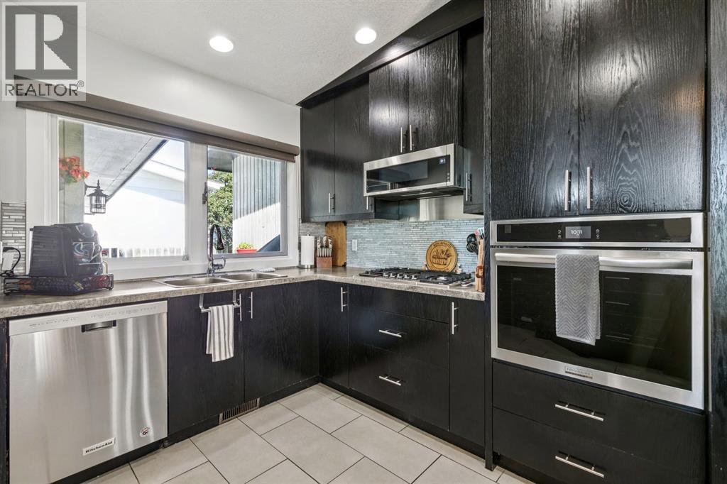 724 Willacy Drive SE - 11