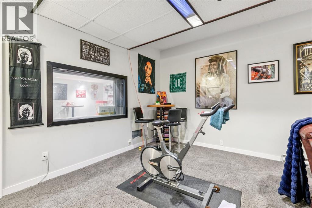 724 Willacy Drive SE - 40