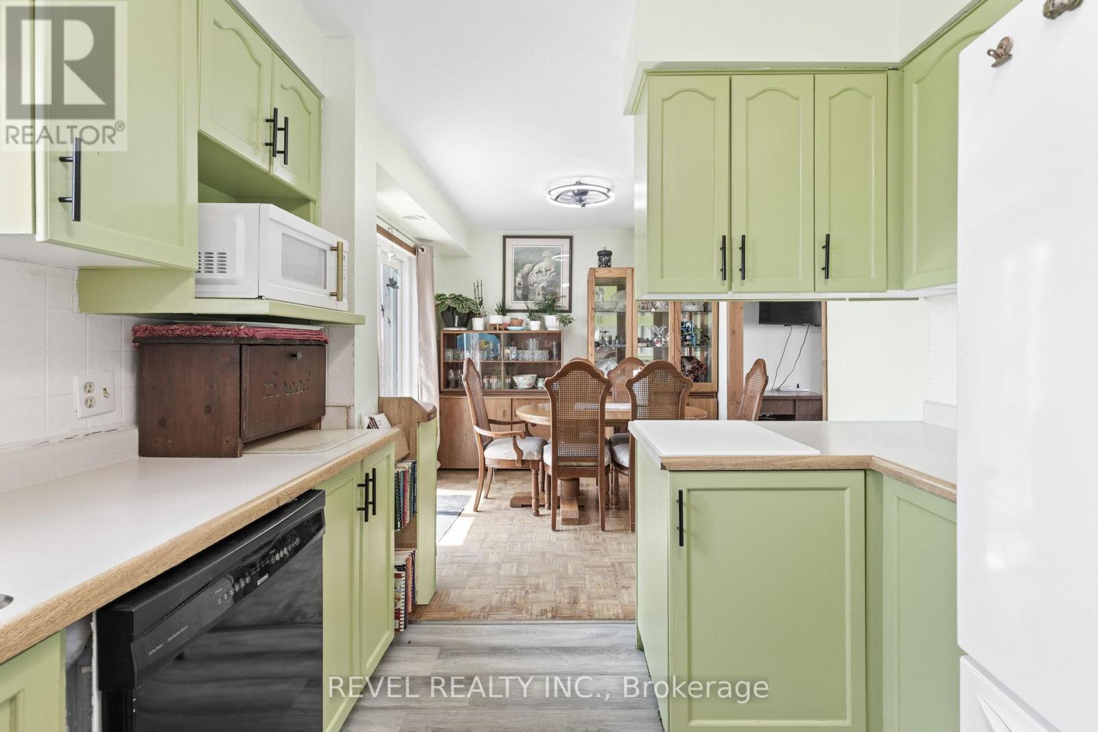 1038 CRESSWELL ROAD - 12