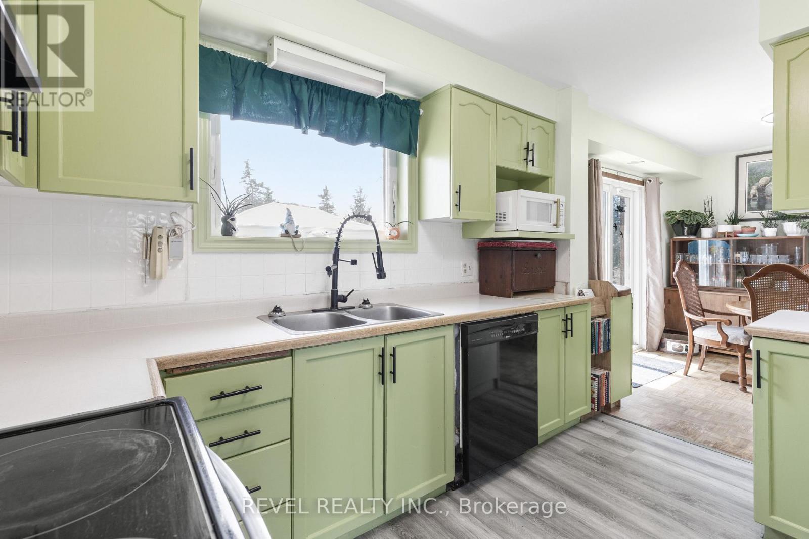 1038 CRESSWELL ROAD - 9