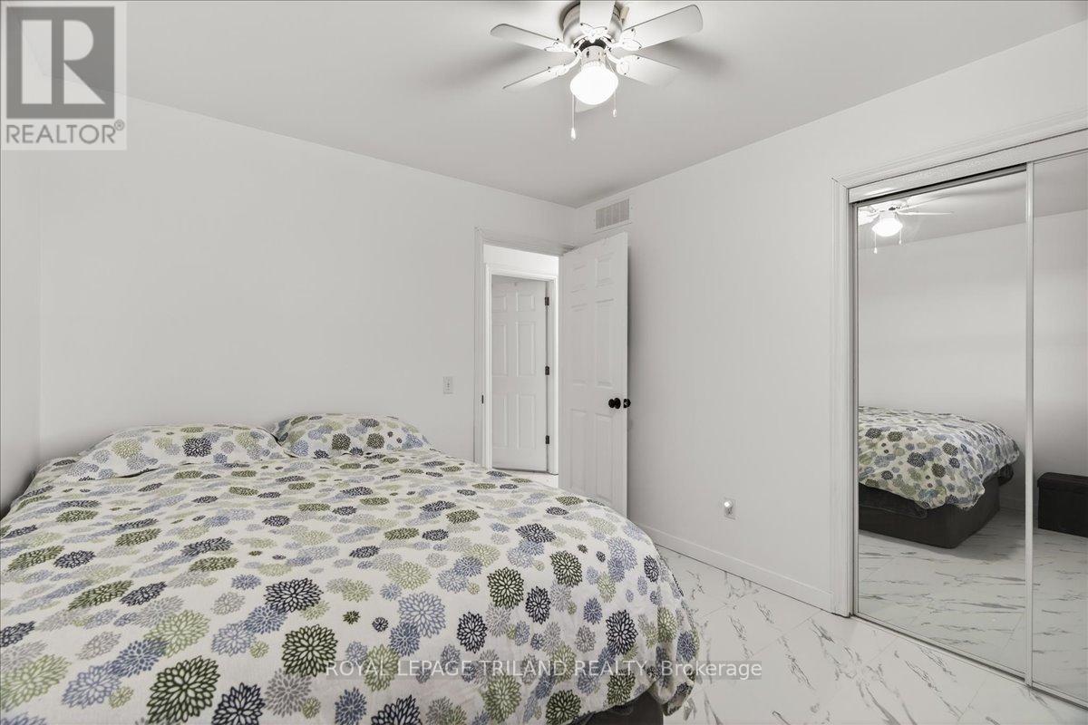 14 WELLINGTON AVENUE - 22
