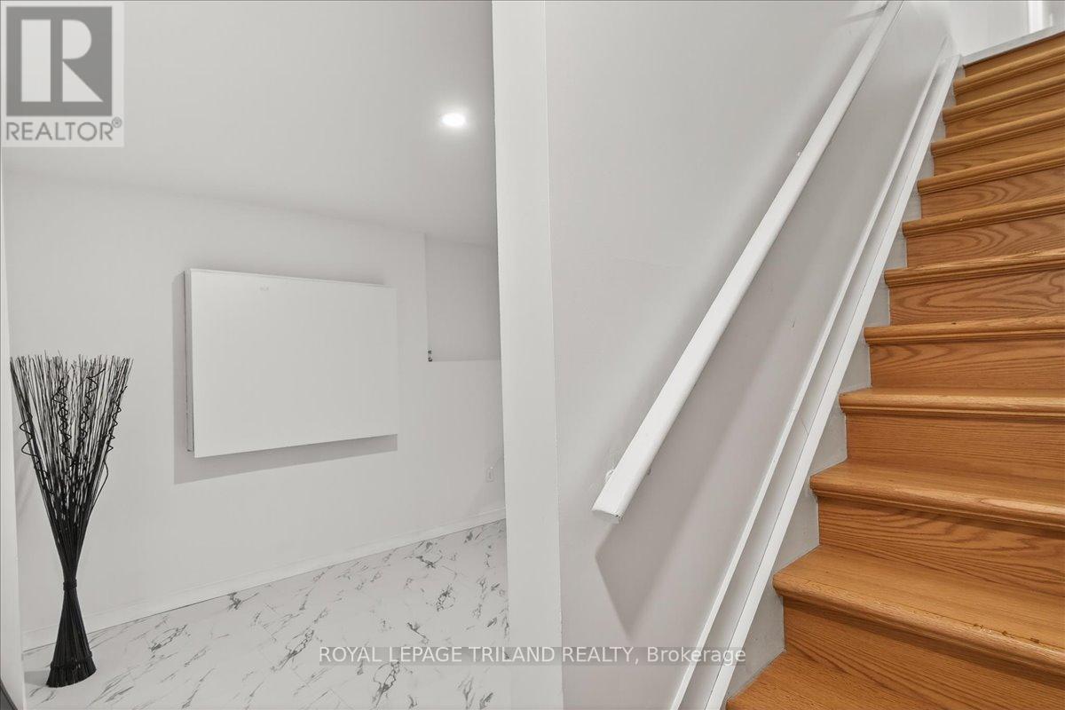 14 WELLINGTON AVENUE - 26