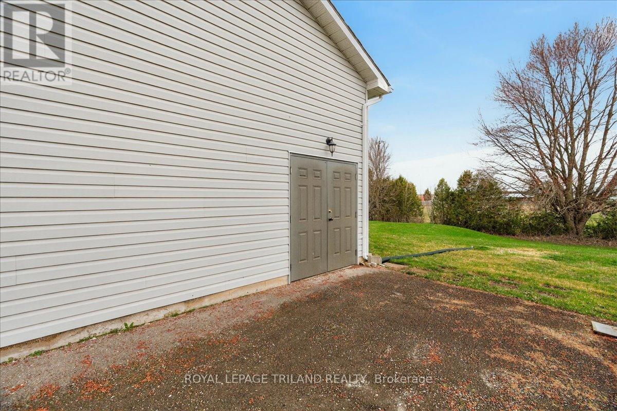 14 WELLINGTON AVENUE - 44