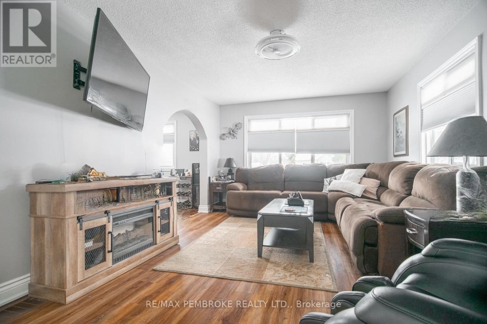 61 DORAN ROAD - 6