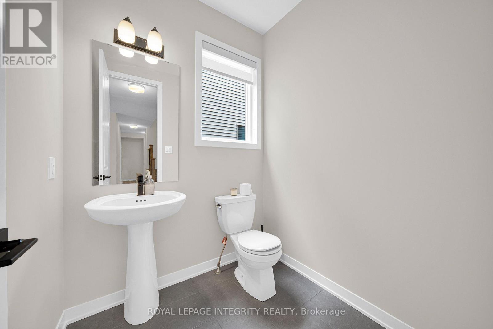 5+ Bedroom for Sale in Ottawa – 804 TINCTURE PLACE – By Peter Sagos - Image 5