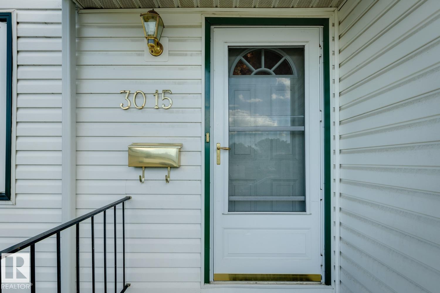 3015 131 AV NW - 12