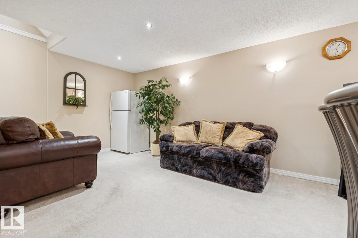 3015 131 AV NW - 35