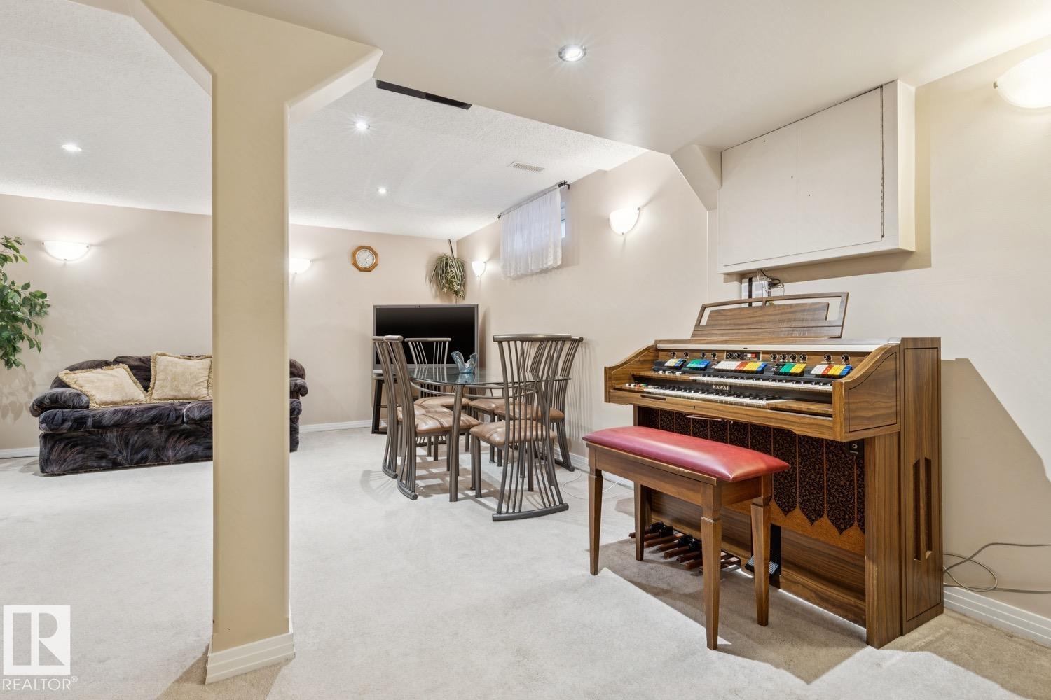 3015 131 AV NW - 38