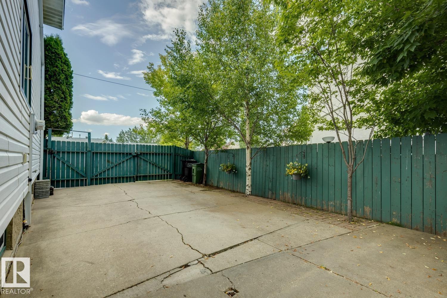 3015 131 AV NW - 8