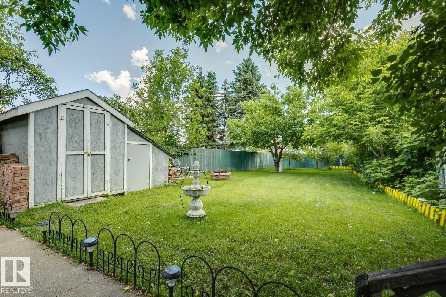 3015 131 AV NW - 4