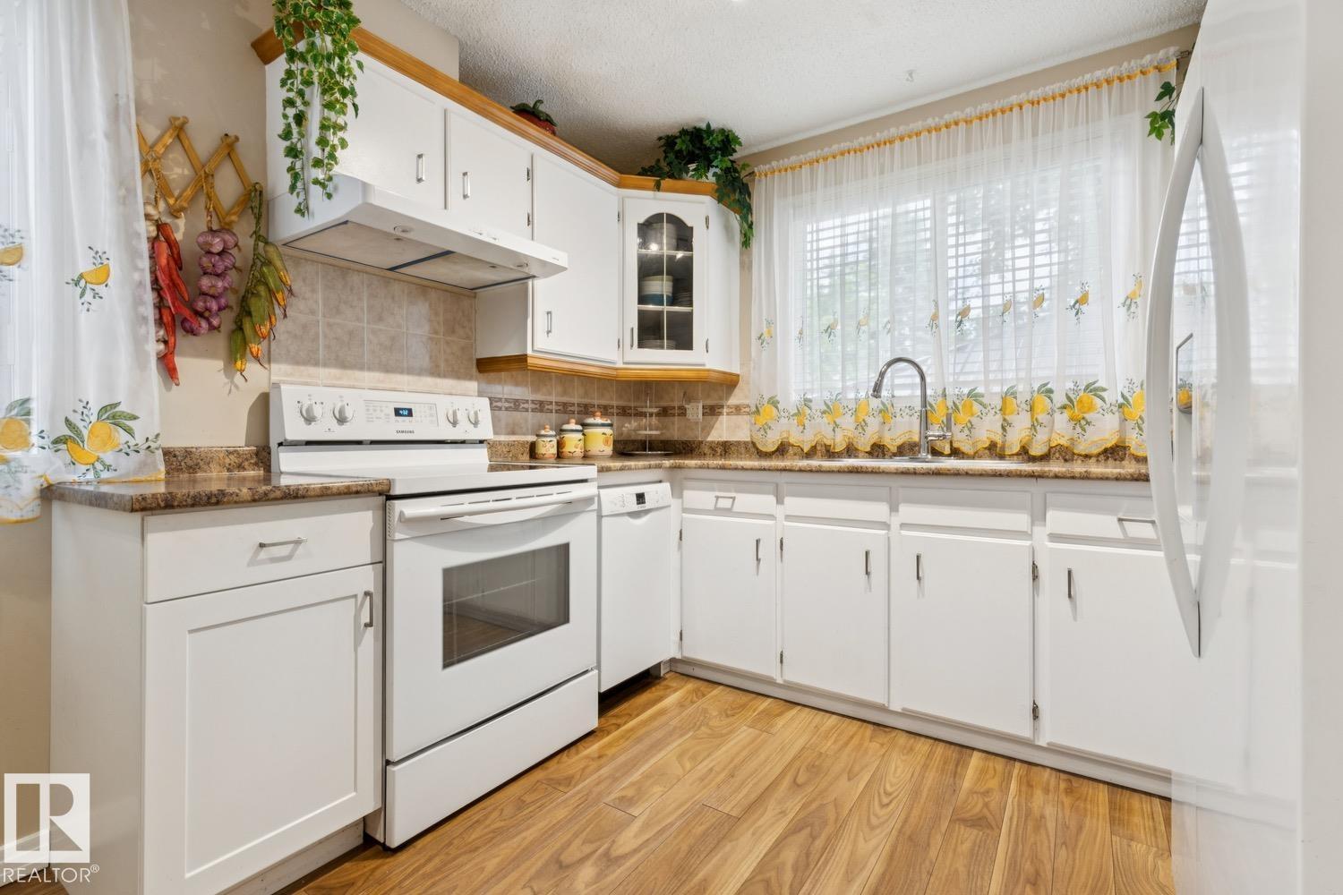 3015 131 AV NW - 17