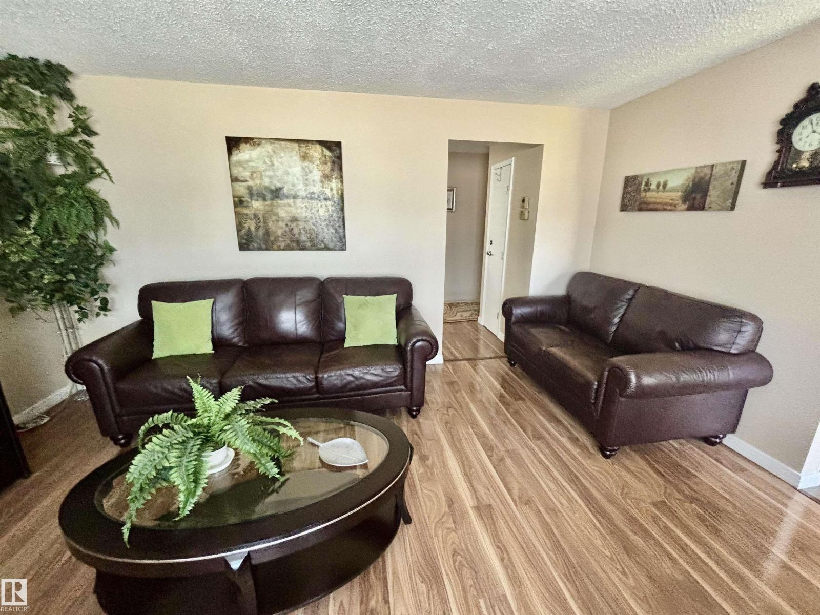 3015 131 AV NW - 16
