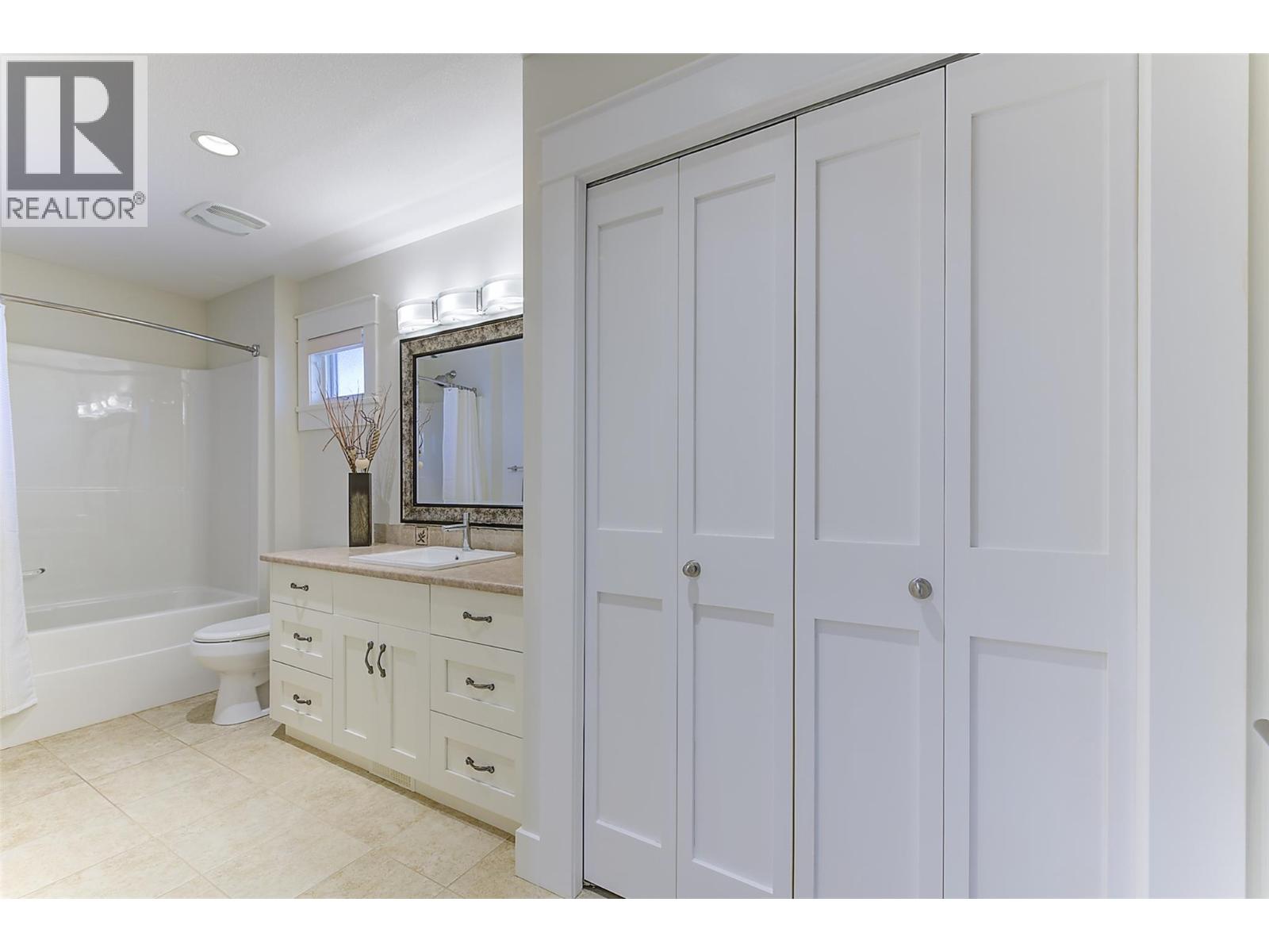  5049 Treadgold Court, Kelowna