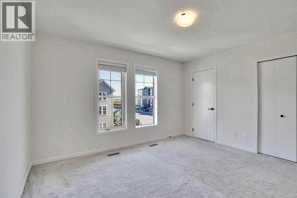 229 SOUTH POINT Park SW - 24